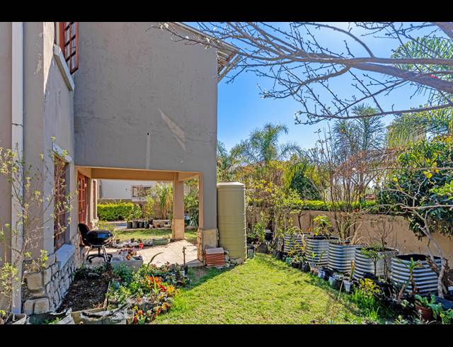 4 BEDROOM HOUSE FOR SALE IN SUMMERSET